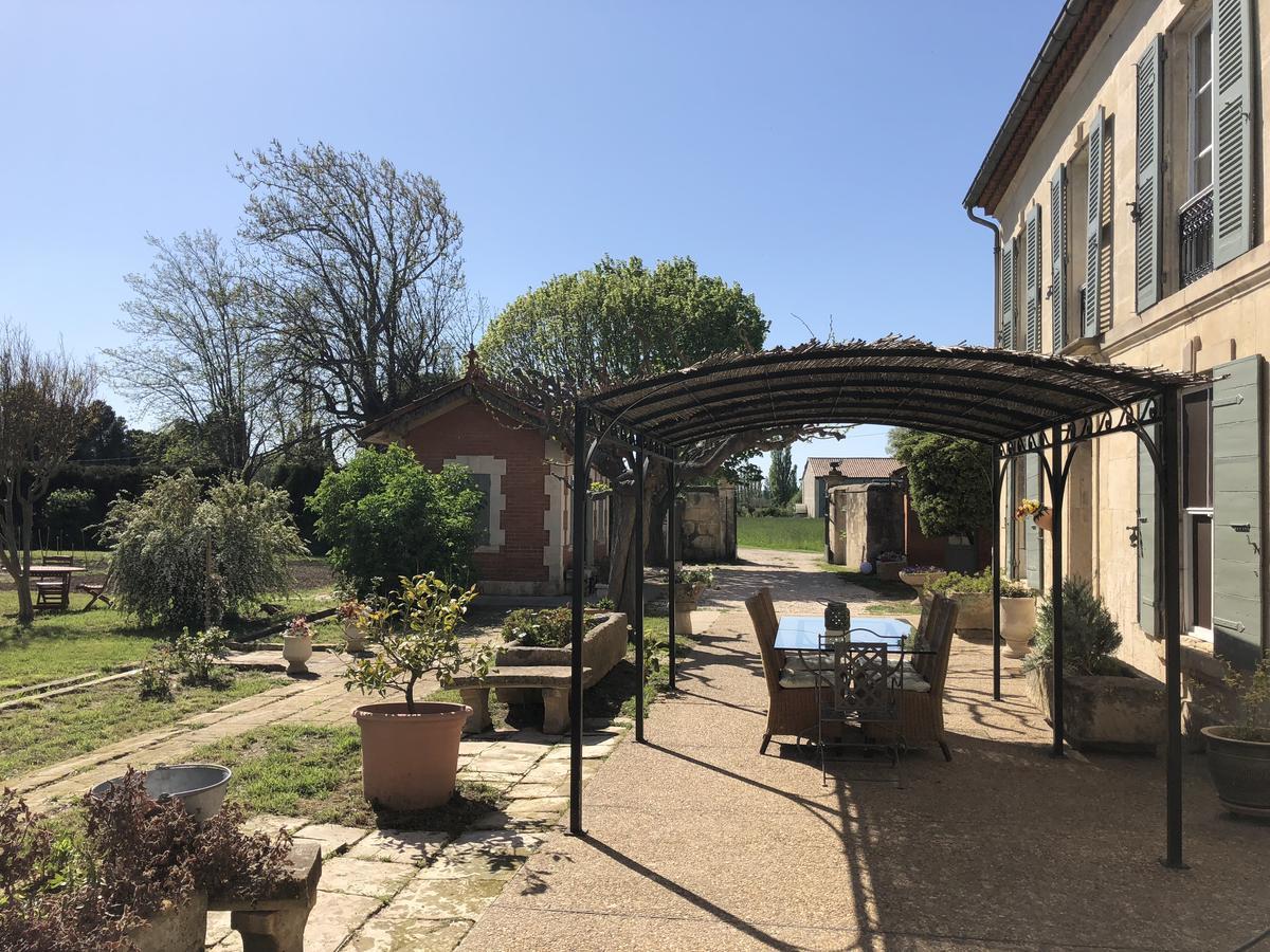 Le Mas Marguerite Arles Zewnętrze zdjęcie
